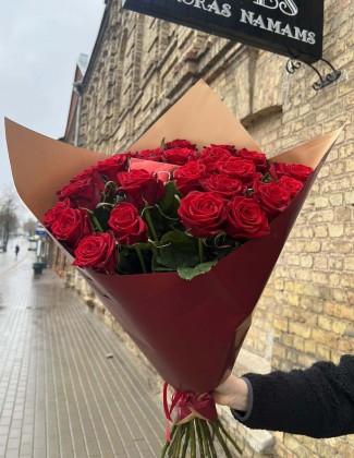 Raudonos Rožės 60-80cm 2