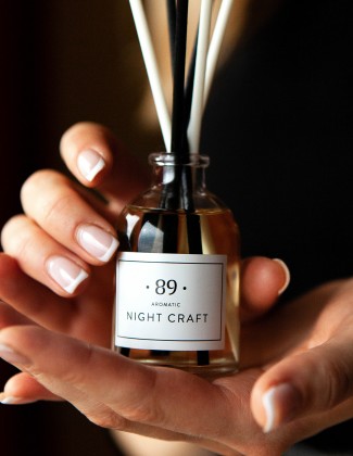 Namų kvapas su lazdelėmis...