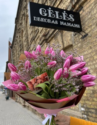 Tulpių puokštė ,,Paprastumas"